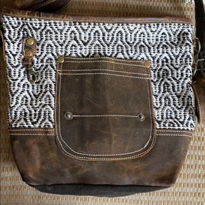 Myra Crossbody leather/canvas